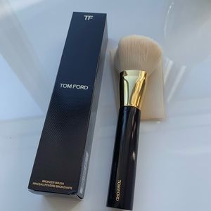 Tom Ford bronzer brush 05